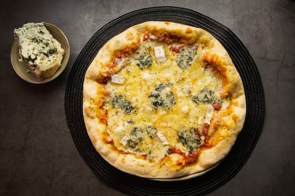 4 Quesos - Vitali Pizza - Delivery - Entrega y reparto de pizzas a domicilio en Barcelona